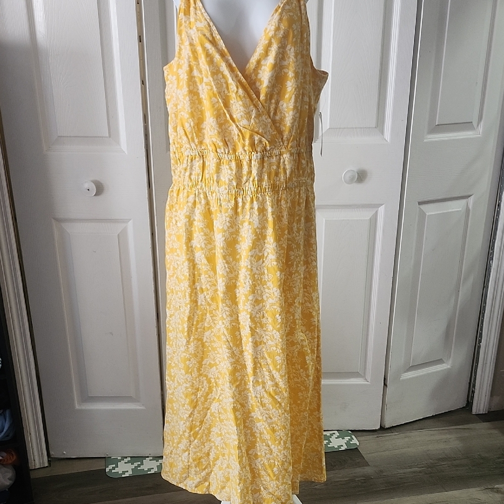 Universal Thread Yellow Floral Midi Dress